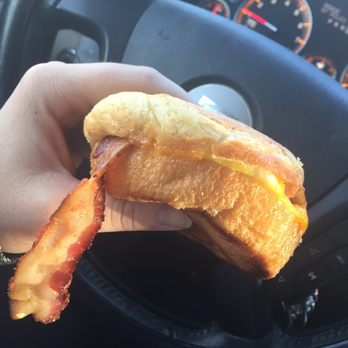 Starbucks - seriously? almost completely uncooked bacon...cold sandwich. - Coffee & Tea Near Me - Hesperia, California