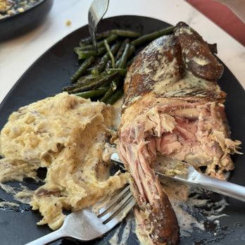 Commonwealth - Smoked chicken - Pickleball Near Me - Temple, Texas