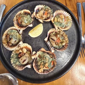 Bradleys Restaurant - British Near Me - London, XGL