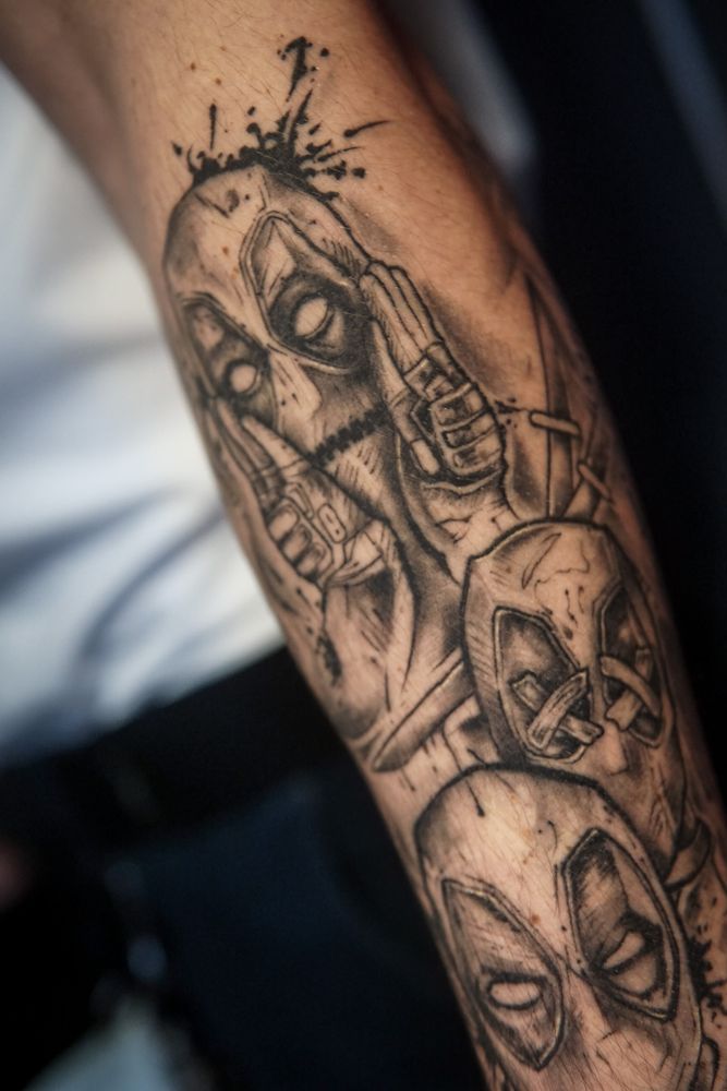 Eitan Kaynan Tattoo Artist Logo