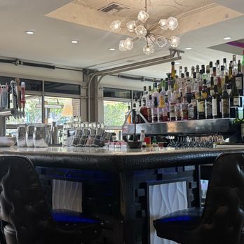 Bardot - Bar - New American Near Me - Claremont, California