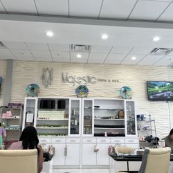 Majestic Nails & Spa - Inside the esy
