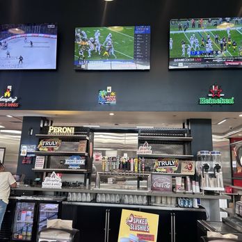 Waldo's Chicken & Beer - Bar - Chicken Shop Near Me - Camp Springs, Maryland