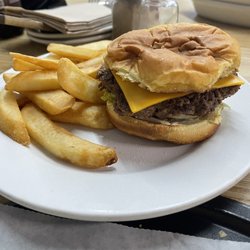 Miss Wanda's - Cheeseburger