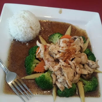 Pad Thai Kitchen - Garlic Chicken - Thai Near Me - Farmington, Missouri Pad Thai Kitchen - Garlic Chicken - Thai Near Me - Farmington, Missouri