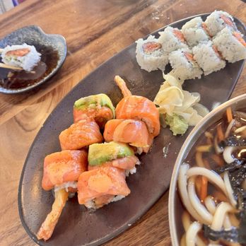 Sushigah - Gangnam sushi and Salmon Roll - Sushi Bars Near Me - Pasadena, California