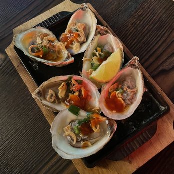 Dzo Viet Eatery - Oysters - Vietnamese Near Me - Toronto, Ontario