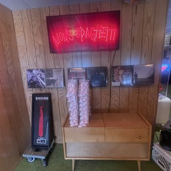 Mom's Spaghetti - Sandwiches Near Me - Detroit, Michigan Mom's Spaghetti - Sandwiches Near Me - Detroit, Michigan
