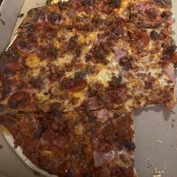 Stef's Pizza - Zumbehl Rd - Disgusting burnt pizza