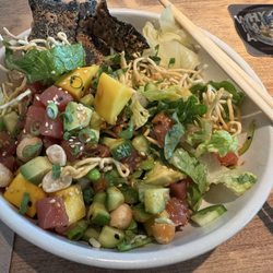 Browns Socialhouse Walnut Grove - Tuna poke bowl