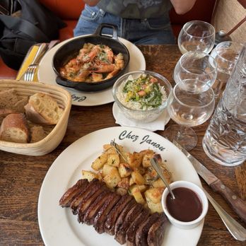 Chez Janou - Bistros Near Me - Paris, 75