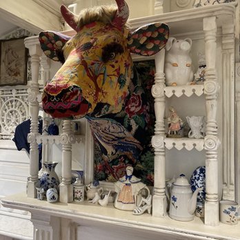 High-Pie - Cool Cow - Themed Cafes Near Me - Oceanside, California