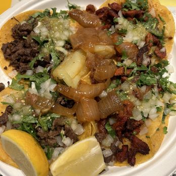 Tacos El Guero - Carne asada and Al pastor - Food Trucks Near Me - Oxnard, California