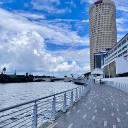 The Tampa Riverwalk - Sheraton on the riverwalk
