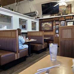 Willie's Cafe - Inside