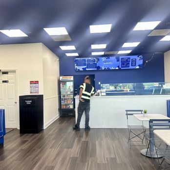 Halal Munchies - Front counter - Mediterranean Near Me - Gaithersburg, Maryland Halal Munchies - Front counter - Mediterranean Near Me - Gaithersburg, Maryland