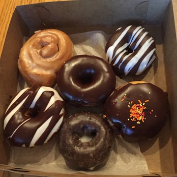 Daryl's Pastries - Half dozen - Bakeries Near Me - Glenside, Pennsylvania