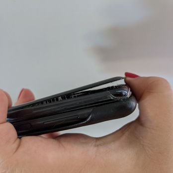 uBreakiFix - 3 days after my repair. Lol, can't even seal a phone properly what a joke. - Mobile Phone Repair Near Me - Santa Ana, California uBreakiFix - 3 days after my repair. Lol, can't even seal a phone properly what a joke. - Mobile Phone Repair Near Me - Santa Ana, California