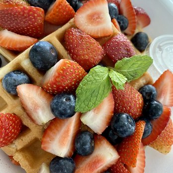 Waffle and Berry - Lots of fresh berries! Love this waffle spot! - Waffles Near Me - Honolulu, Hawaii
