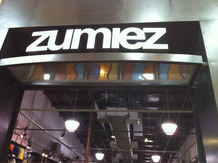 ZUMIEZ 2700 Potomac Mills Cir, Woodbridge, Virginia Shoe Stores