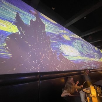 Volcano - dining area - Karaoke Near Me - Virginia Beach, Virginia