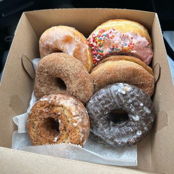 Neil’s Donuts - 6 count - Donuts Near Me - Middletown, Connecticut