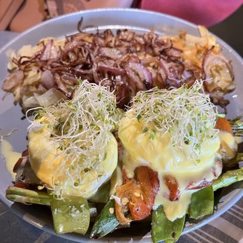 Toast - Smoked Veggie Benedict - Breakfast & Brunch Near Me - Temecula, California Toast - Smoked Veggie Benedict - Breakfast & Brunch Near Me - Temecula, California