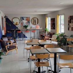 Karibu Coffees Cafe - Inside
