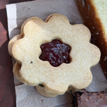 Saint Street Cakes - Custom Cakes Near Me - Brooklyn, New York Saint Street Cakes - Custom Cakes Near Me - Brooklyn, New York