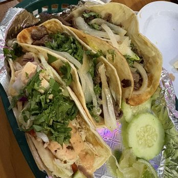 El Cheyo - Two steak tacos and one chicken - Seafood Near Me - Fort Myers, Florida