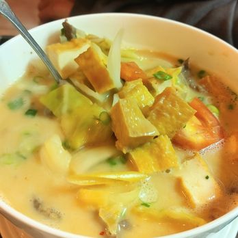 Somsri Thai Cuisine - Thai Near Me - Winfield, Illinois