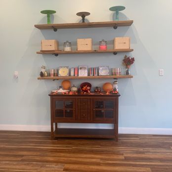 Cupcakin' Bake Shop - Display of cups , pedestals, etc. - Bakeries Near Me - Berkeley, California