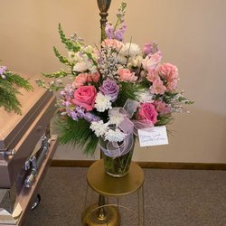 Mcneill Floral Company - Funeral arrangement.
