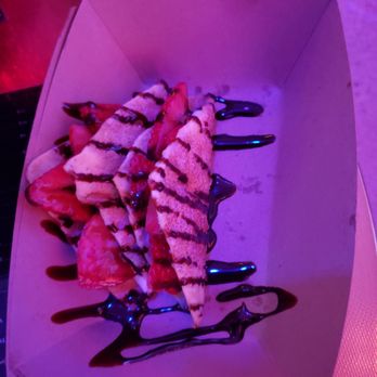 Potluck - Dessert Wonton Tacos /part of the Lucky Box Valentine special at the Emerson ~ OMTASTY goodness!! - Asian Fusion Near Me Potluck - Dessert Wonton Tacos /part of the Lucky Box Valentine special at the Emerson ~ OMTASTY goodness!! - Asian Fusion Near Me