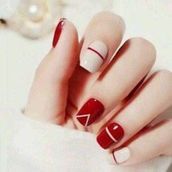 La Nails
