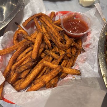 Crawfish & Noodles - Sweet Potato fries - Vietnamese Near Me - Houston, Texas Crawfish & Noodles - Sweet Potato fries - Vietnamese Near Me - Houston, Texas