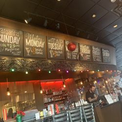 Flipside Burgers & Bar - Weekly specials