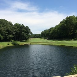 Lakewood Oaks Golf Club - Beautiful uphill par 4, tight driving hole