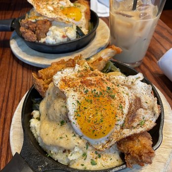Miss Shirley's Cafe, Inner Harbor - Gravy Train Southern Skillet - Breakfast & Brunch Near Me - Baltimore, Maryland Miss Shirley's Cafe, Inner Harbor - Gravy Train Southern Skillet - Breakfast & Brunch Near Me - Baltimore, Maryland