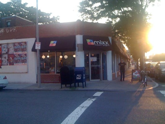 Photo of Mixx Frozen Yogurt - Allston, MA, US.