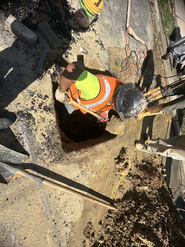 Slide of Lady Liberty Contracting