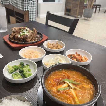 Mama's Kitchen - Korean Near Me - Menifee, California Mama's Kitchen - Korean Near Me - Menifee, California