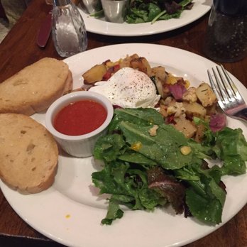 Twisted Fork - Poached eggs and veggie hash - French Near Me - Vancouver, British Columbia Twisted Fork - Poached eggs and veggie hash - French Near Me - Vancouver, British Columbia