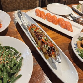 Genghix - lion queen - Sushi Bars Near Me - Castro Valley, California