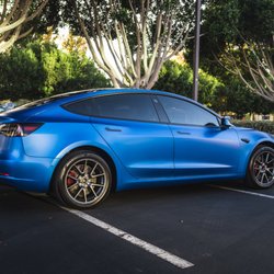 SS Customs - Full vinyl wrap in 3M Satin Perfect Blue
