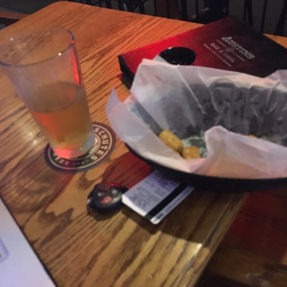 Austins Bar & Grill - Tater tots and beer for five bucks. Good deal. - American Near Me - Olathe, Kansas