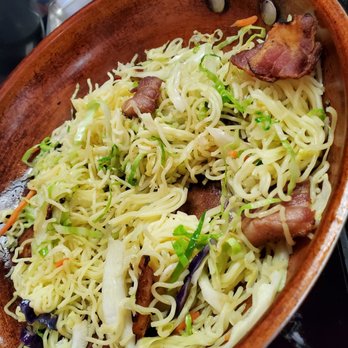 Katsumi's Teaching Kitchen - Yakisoba frying up in my skillet. - Cooking Classes Near Me - Beech Grove, Indiana
