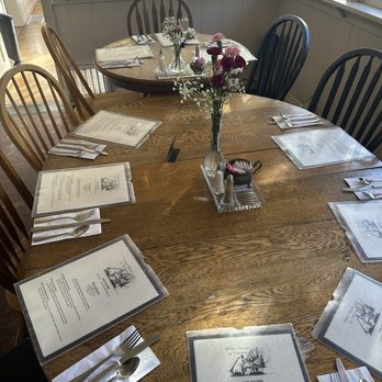 White House Cafe - Our table in the back room - Breakfast & Brunch Near Me - Yakima, Washington White House Cafe - Our table in the back room - Breakfast & Brunch Near Me - Yakima, Washington