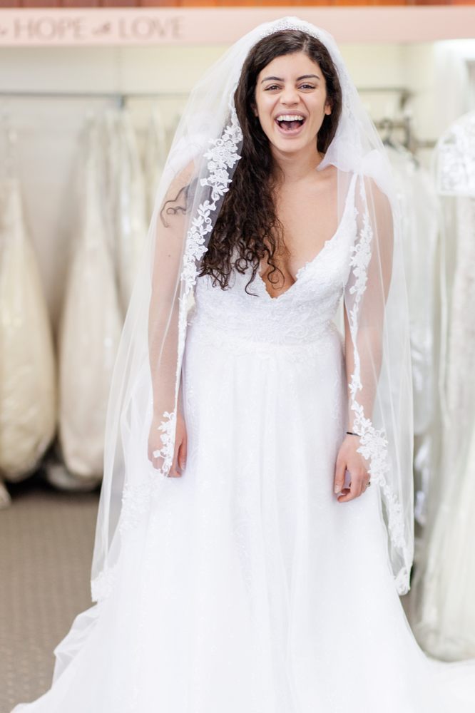 The Brides World & Tux World Logo