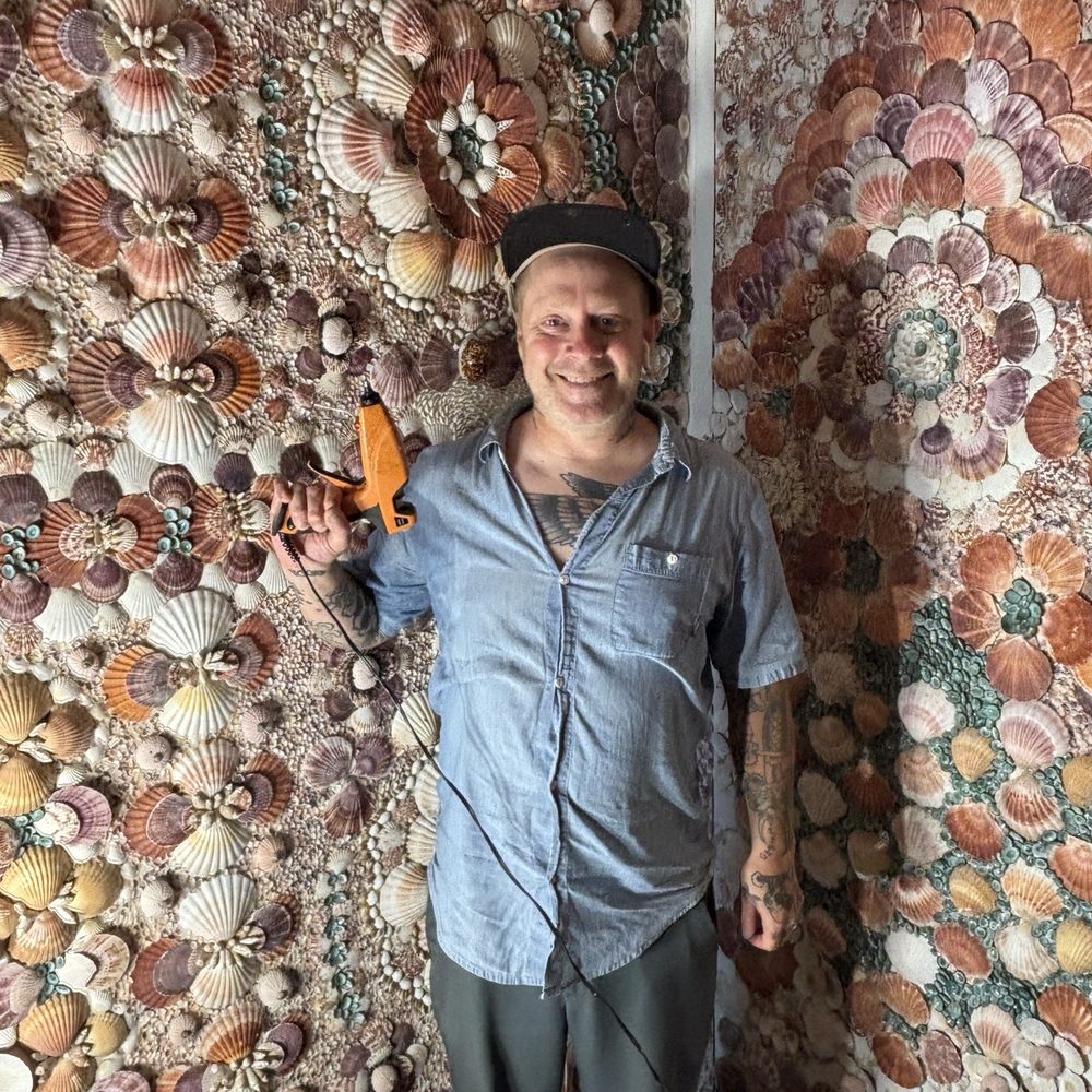 Artisan who placed every single shell!! Artisan who placed every single shell!!